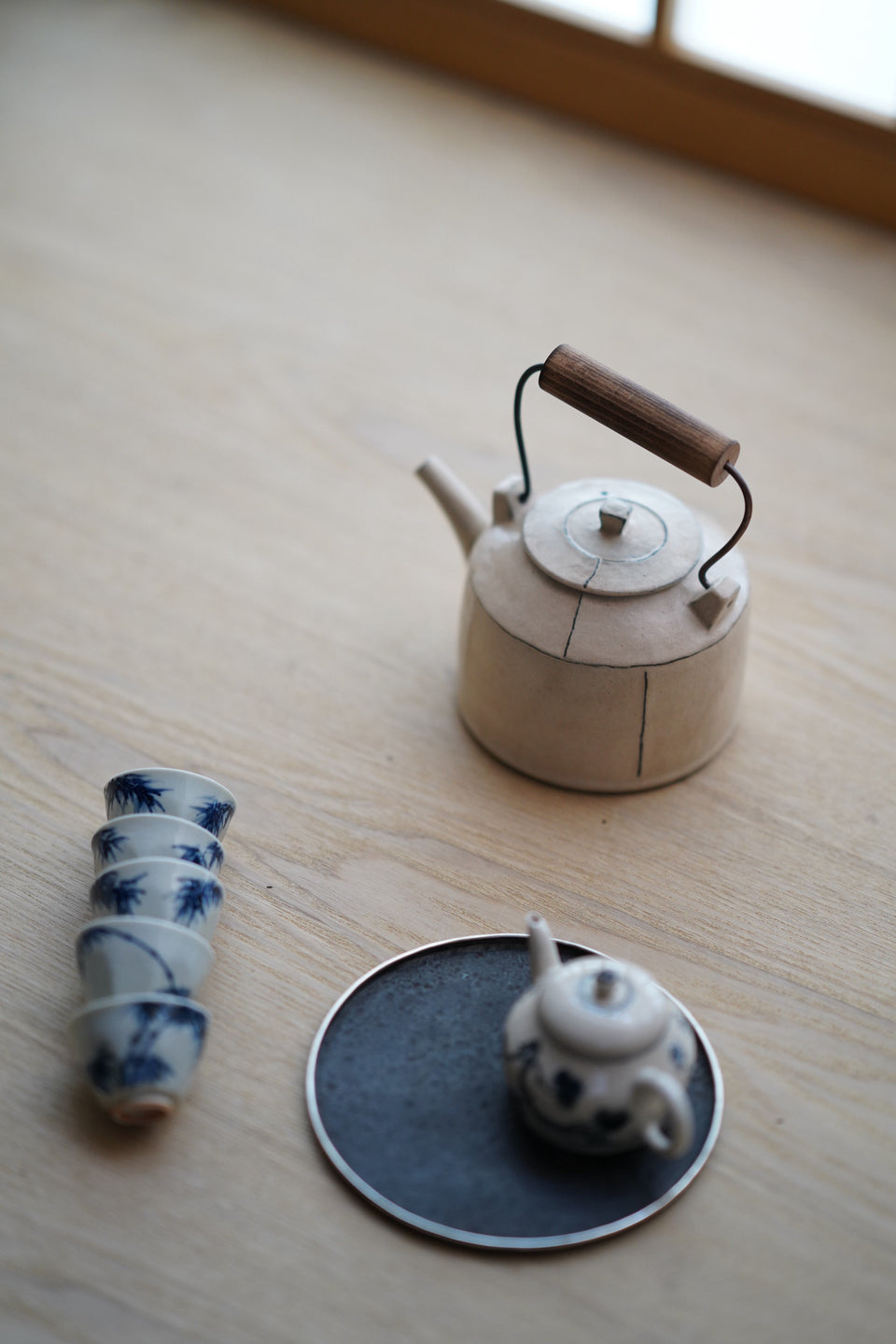 Off-White Glazed Kettle with Wood Handle