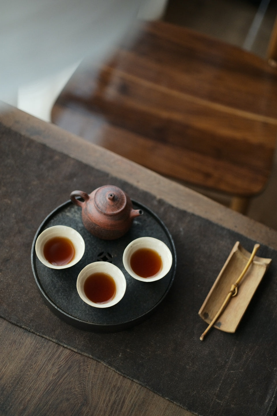 Baby-Feet Tripod Teacups