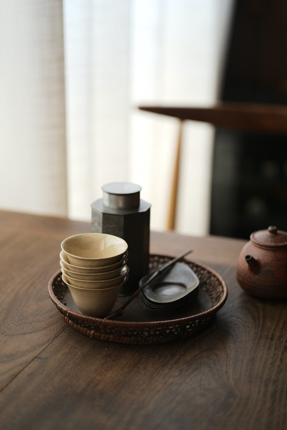 Baby-Feet Tripod Teacups