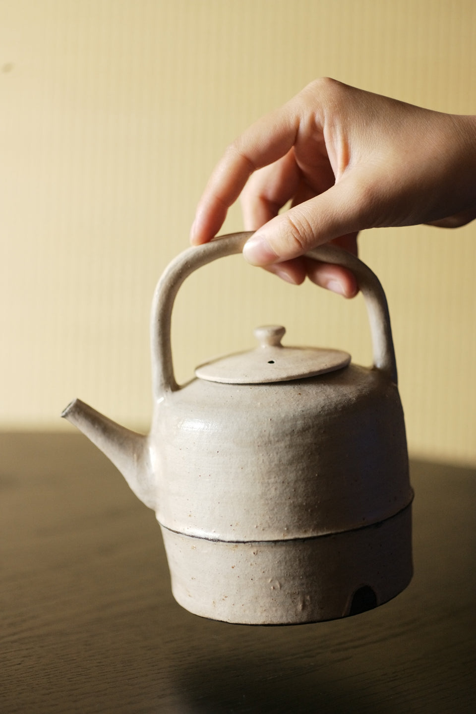 Powder-Glazed Pottery Kettle by Ji Shang Zao Wu