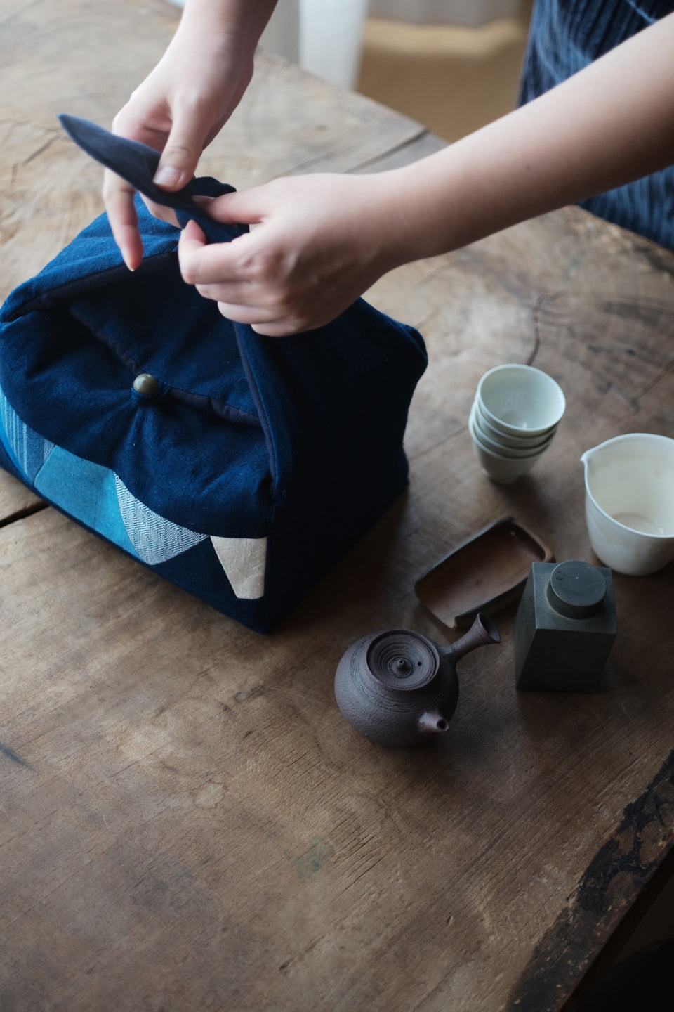 Large Hand-Woven Patchwork Travel Bag for Teapots and Teacup Set