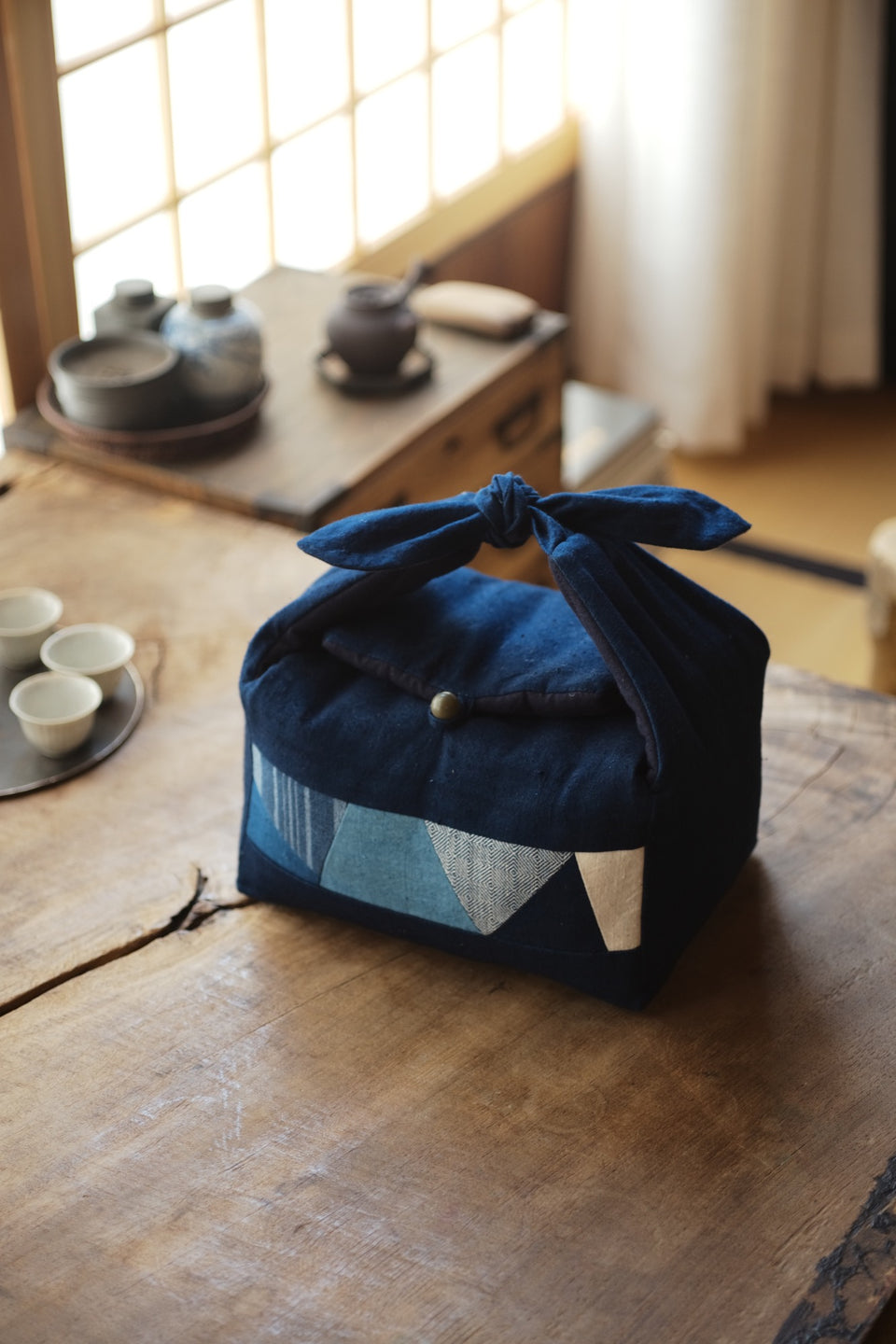Large Hand-Woven Patchwork Travel Bag for Teapots and Teacup Set