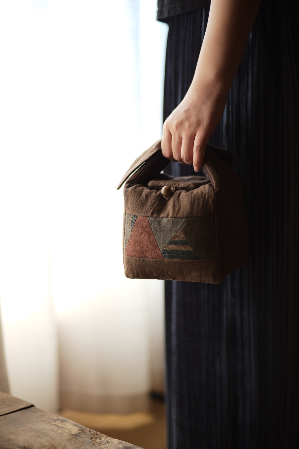 Hand-Woven Patchwork Travel Bag for Teapots and Teacup Set