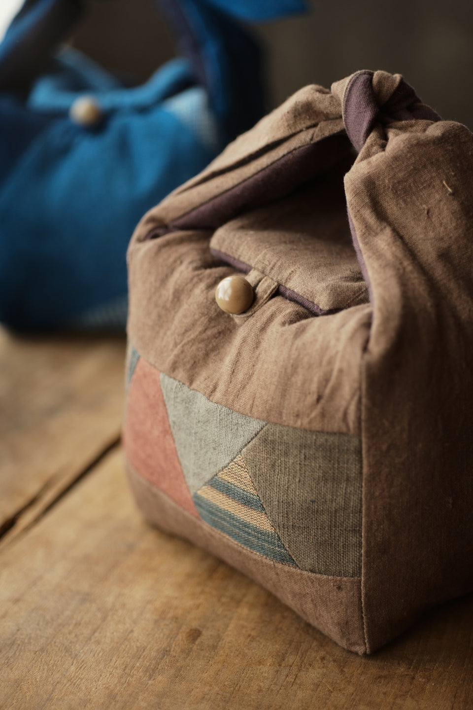 Hand-Woven Patchwork Travel Bag for Teapots and Teacup Set