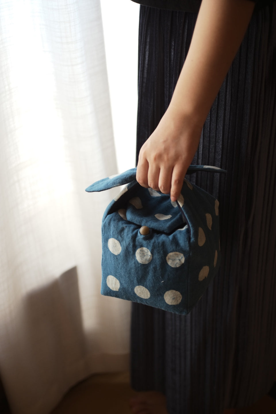 Hand-Woven Patchwork Travel Bag for Teapots and Teacup Set