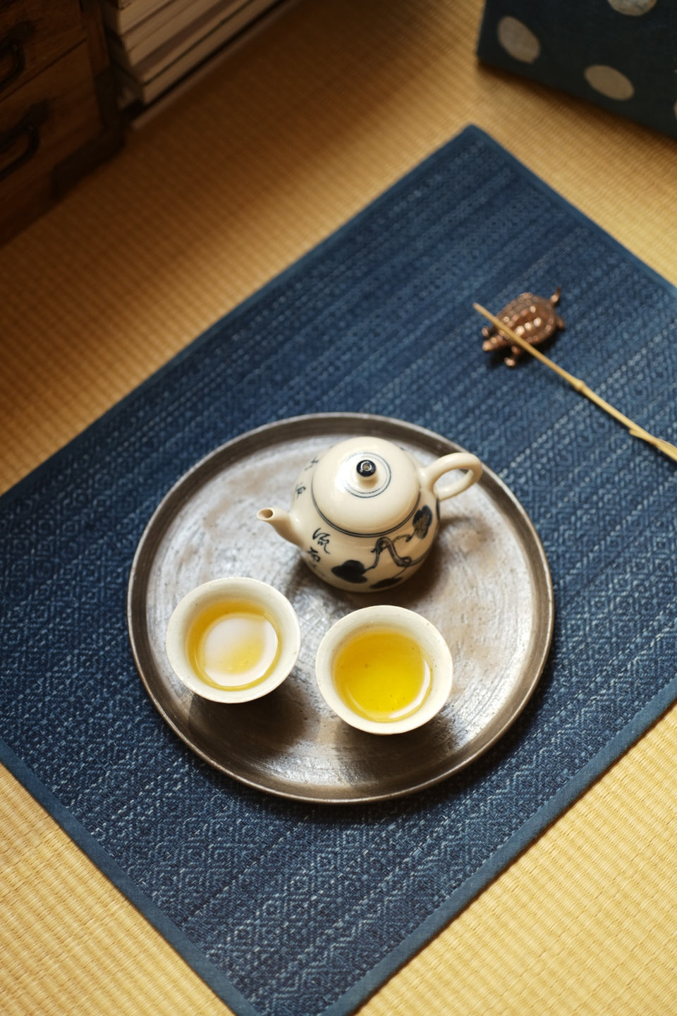 Traditional Two-Sided Tea Mat