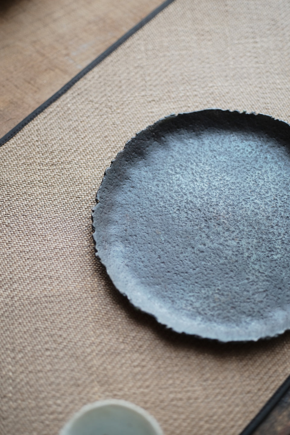 Hammered Iron Round Hucheng