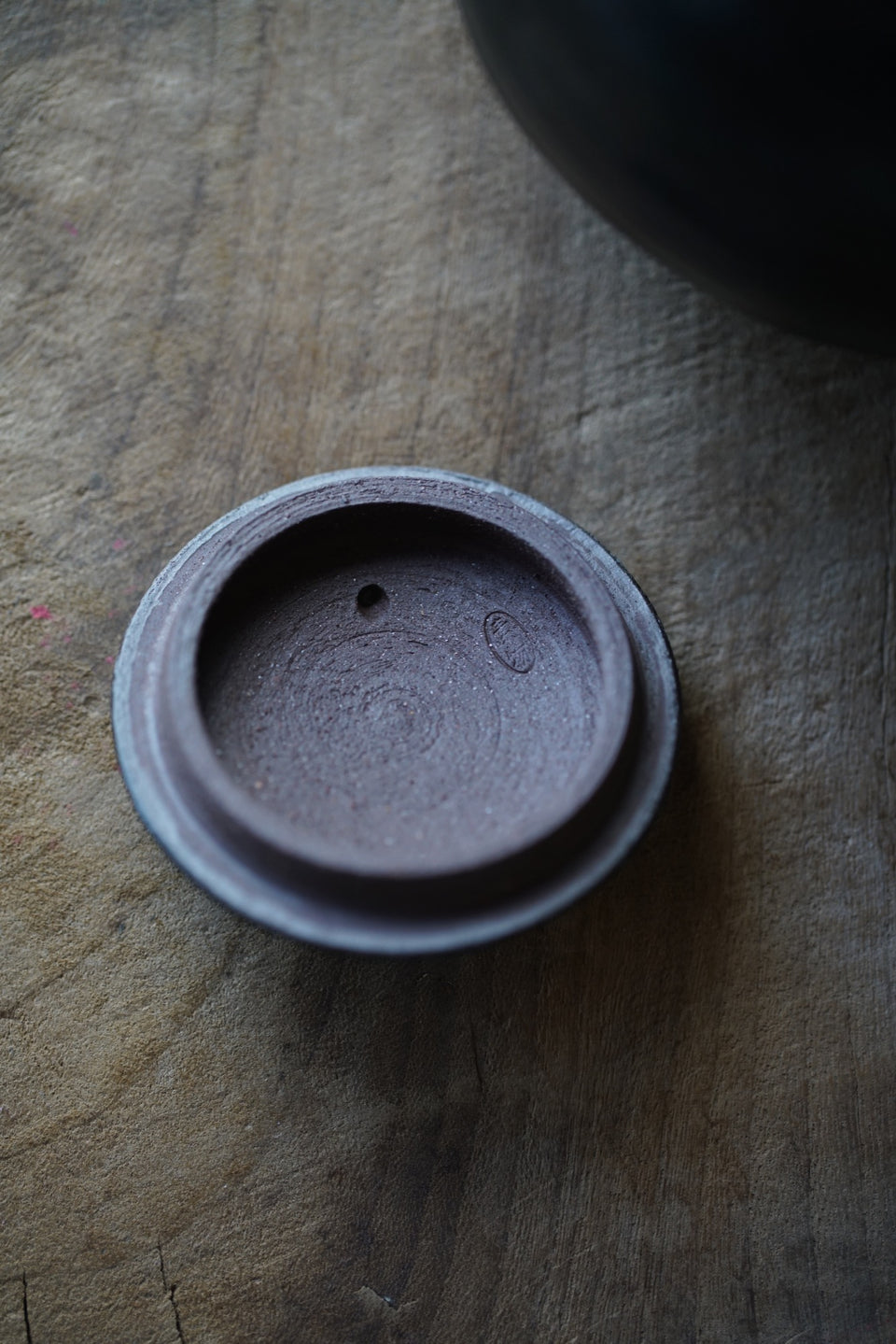 Wood-Handled Ceramic Kettle With Black Glaze