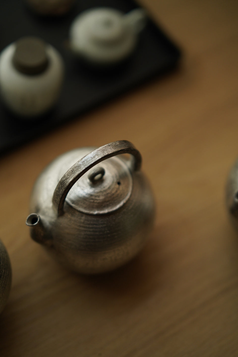 Silver Powder Glazed Kettle by Ji Shang Zao Wu