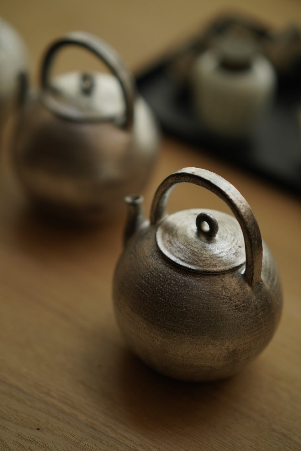 Silver Powder Glazed Kettle by Ji Shang Zao Wu