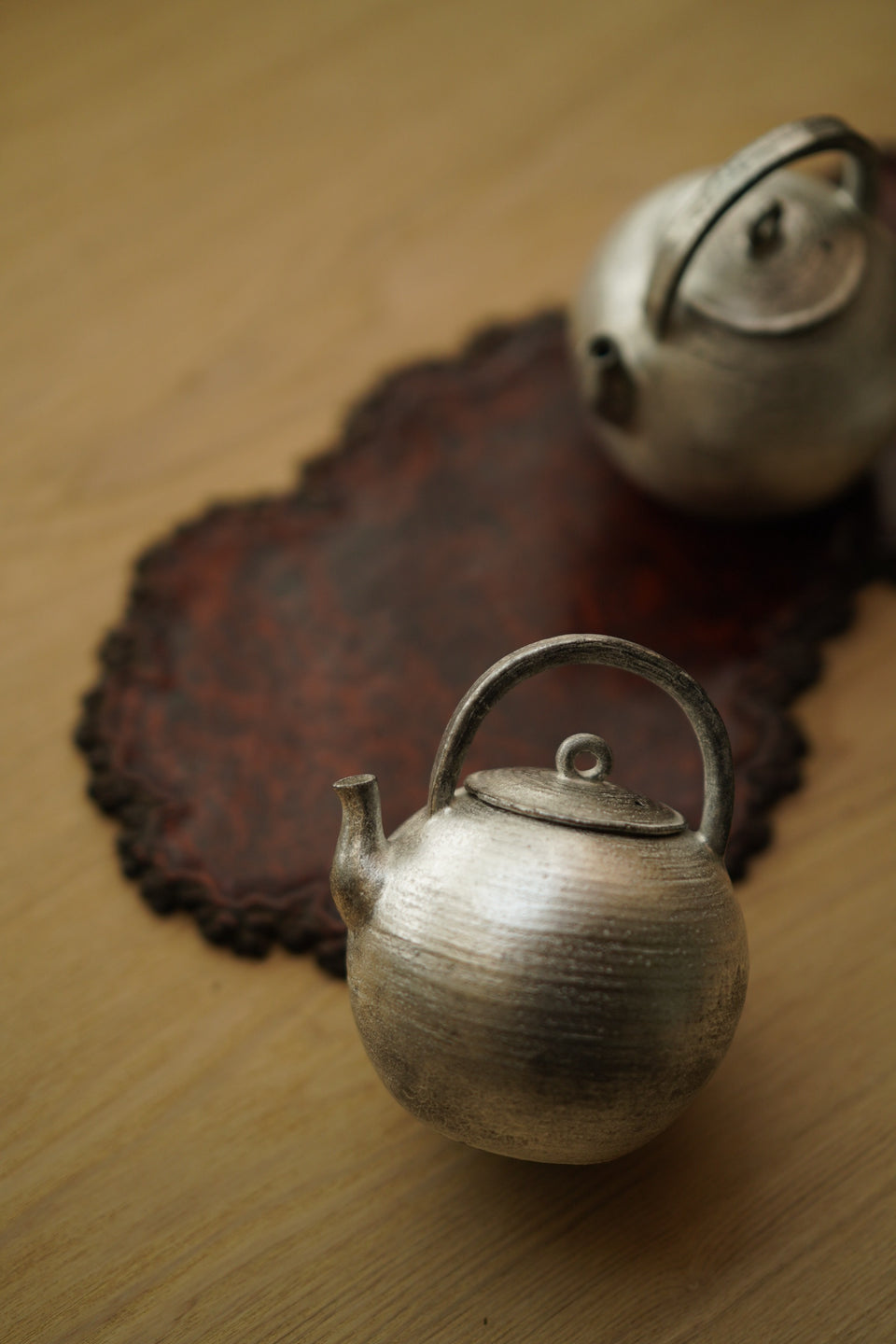 Silver Powder Glazed Kettle by Ji Shang Zao Wu