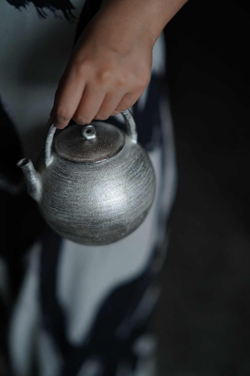 Silver Powder Glazed Kettle by Ji Shang Zao Wu