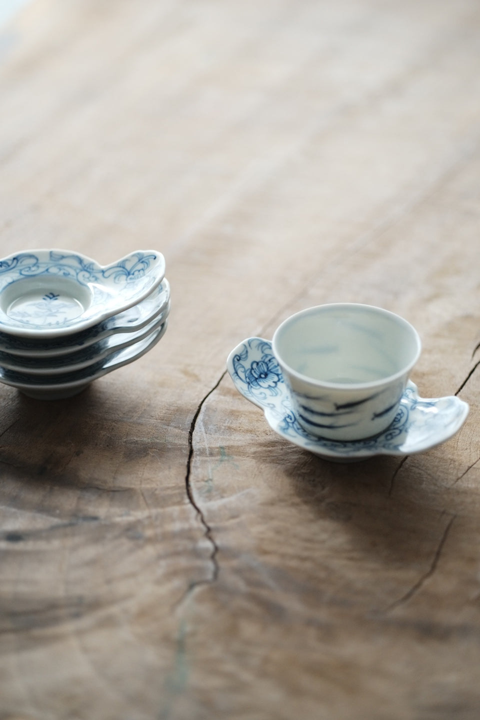 Qinghua Camellia Leaf And Bird Coaster
