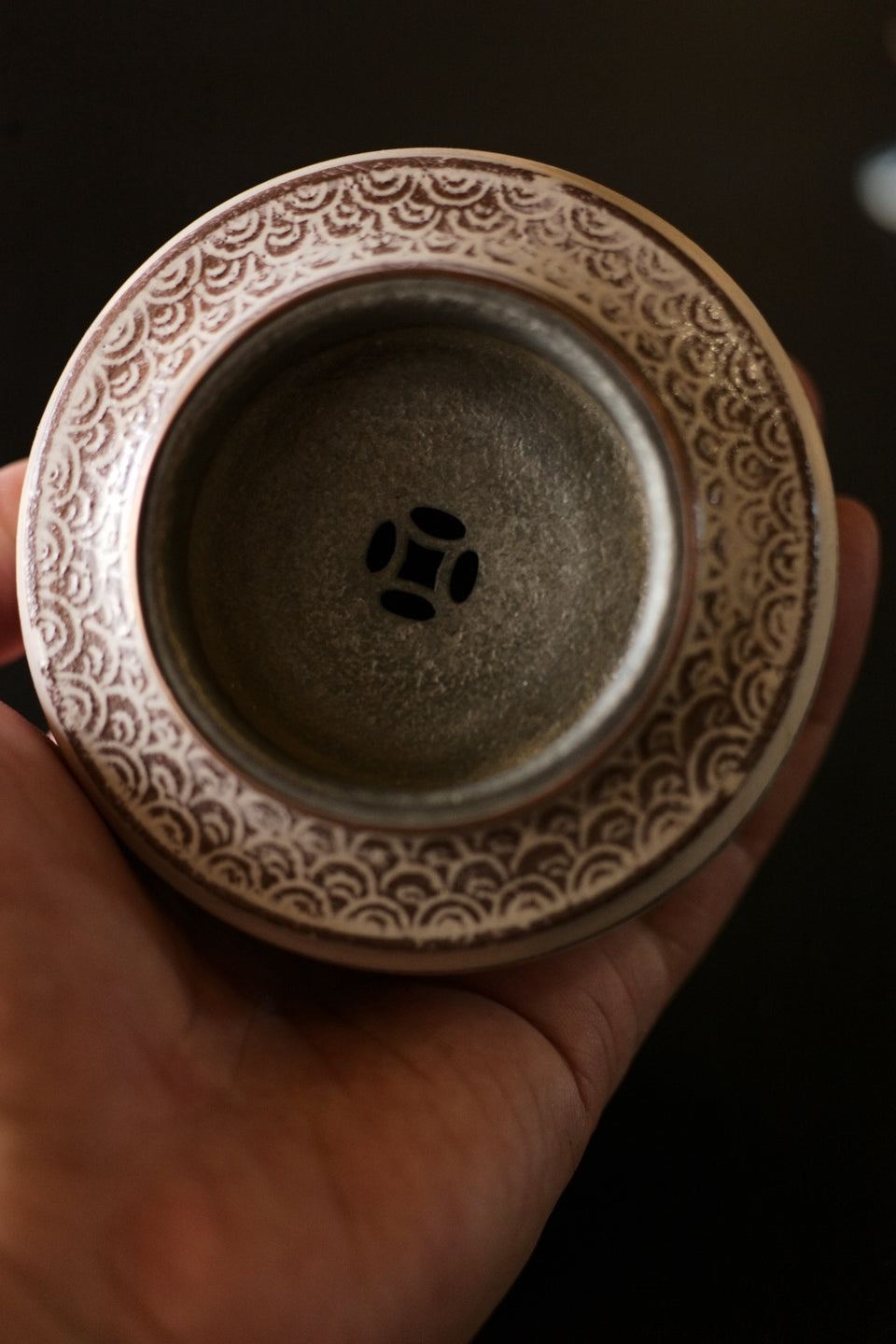 Sea Wave Jianshui with White Powder Glaze & Tin-Clad Copper Lid