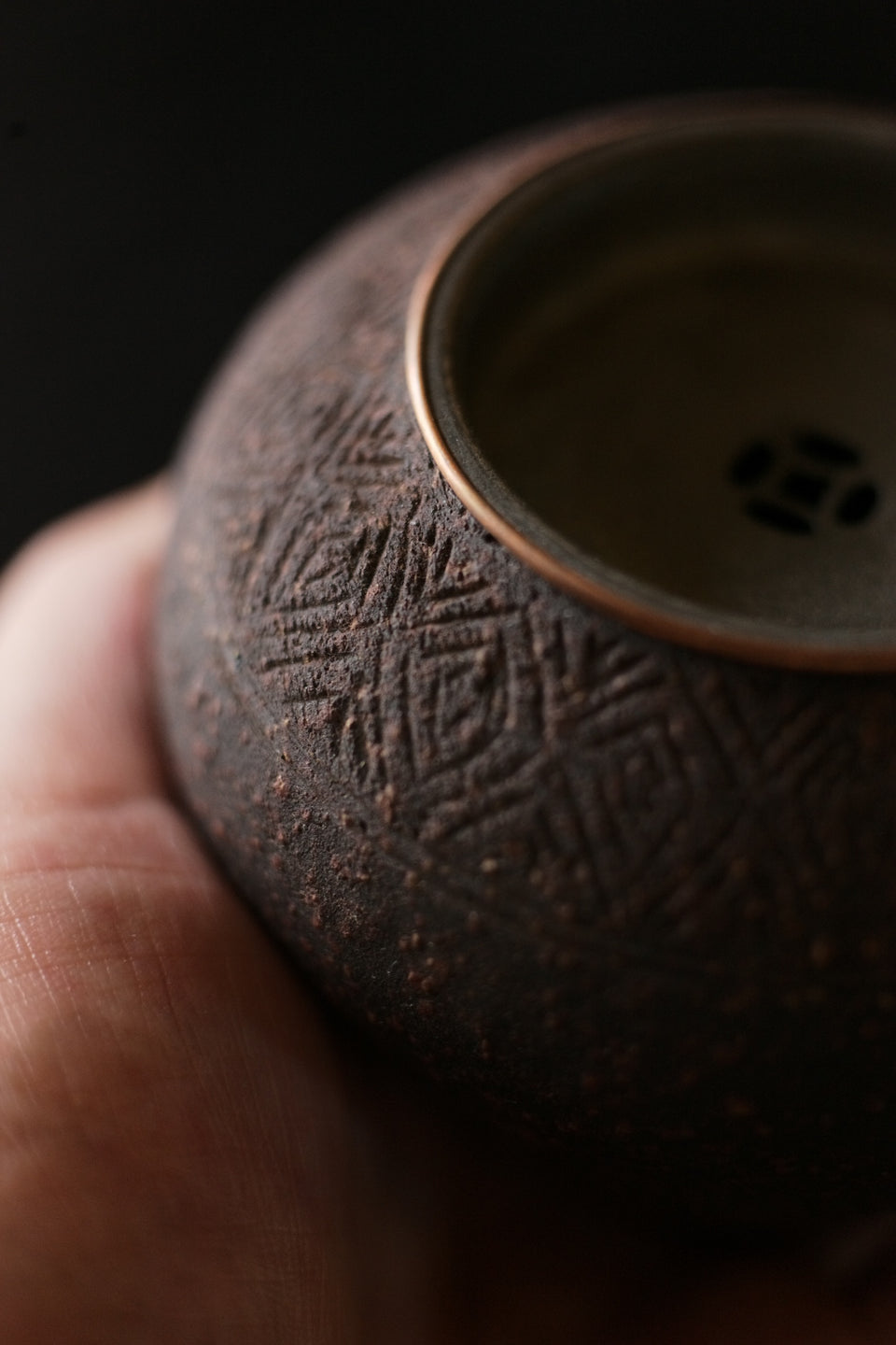 Hand-Carved Jianshui by Ji Shang Zao Wu