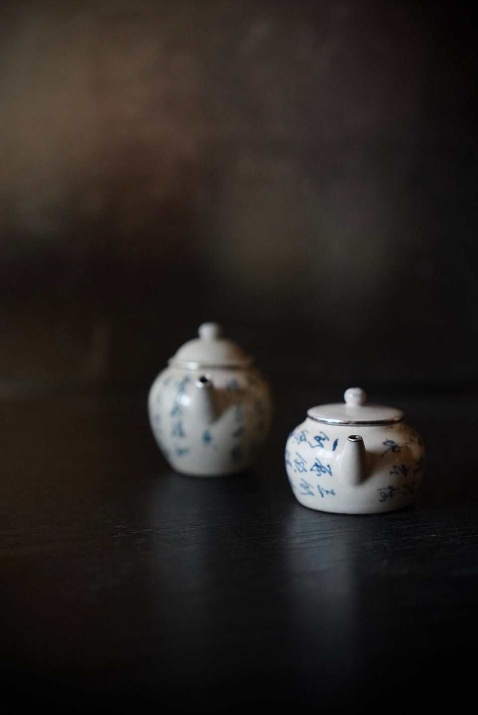 Silver-lined Qinghua Poetry Teapot