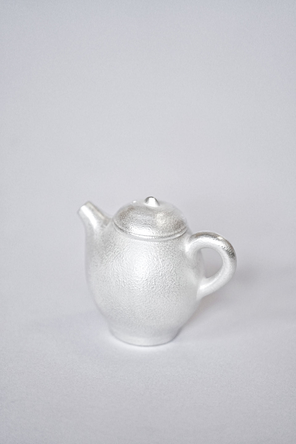 Plump Silver Modern Teapot for Oolong Tea & Yancha