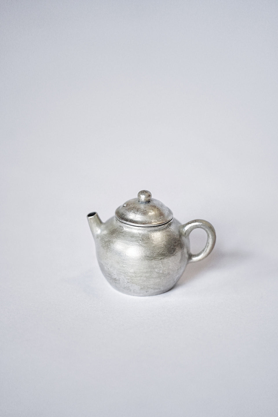 Silver/Dark Silver "Egg-Shaped" Teapot