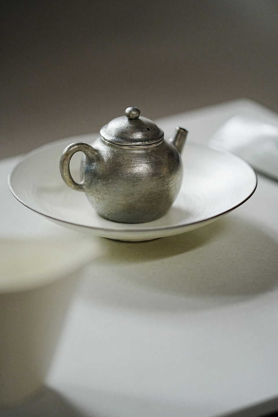 Silver/Dark Silver "Egg-Shaped" Teapot