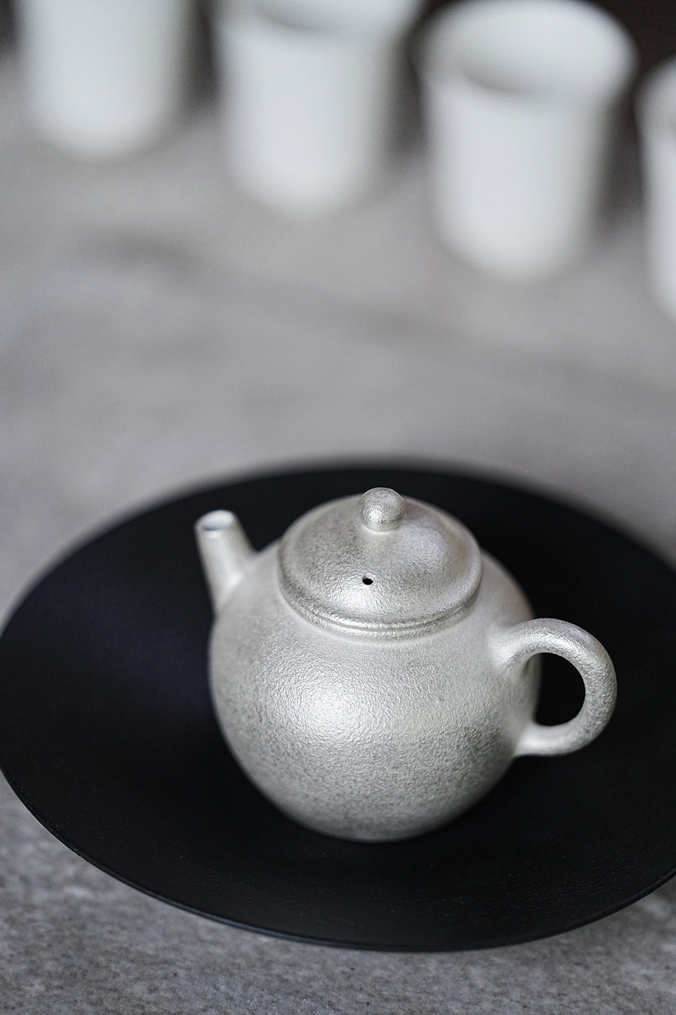 Silver/Dark Silver "Egg-Shaped" Teapot