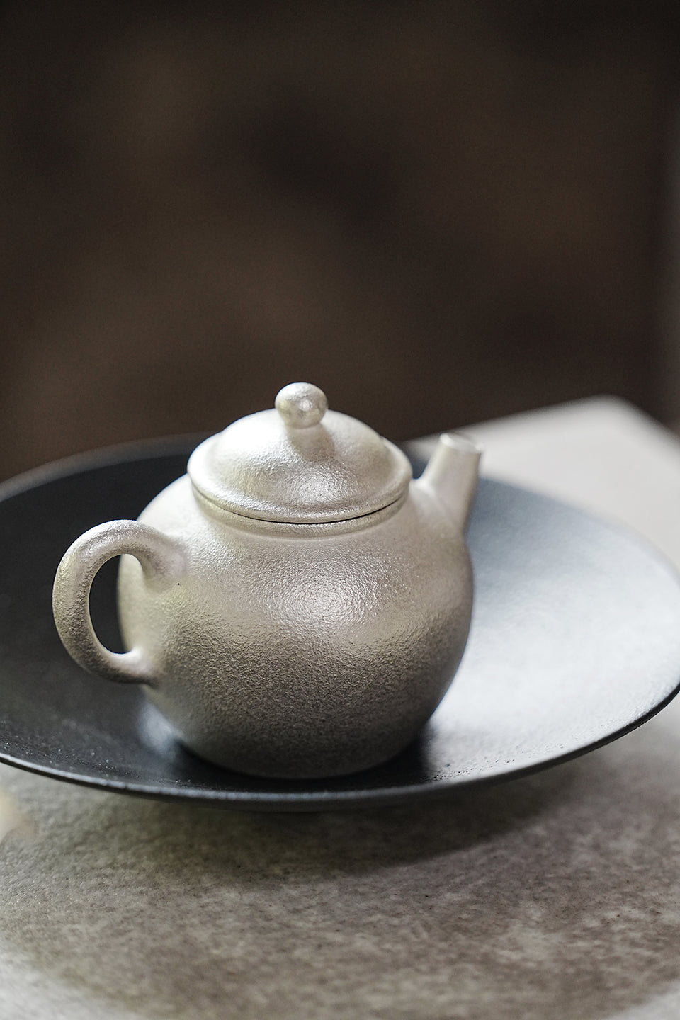 Silver/Dark Silver "Egg-Shaped" Teapot