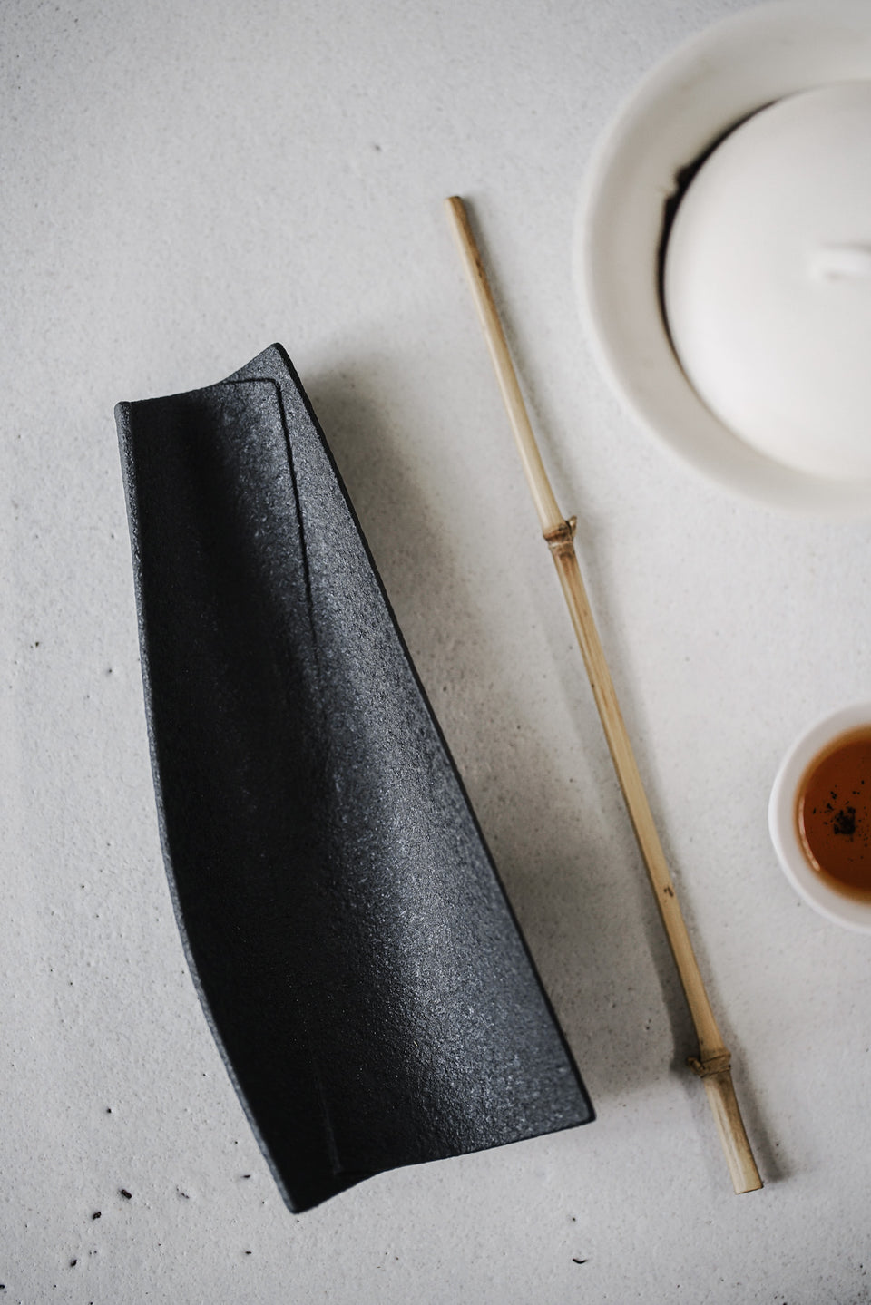 "Origami" Cha Ze Tea Holder in Black