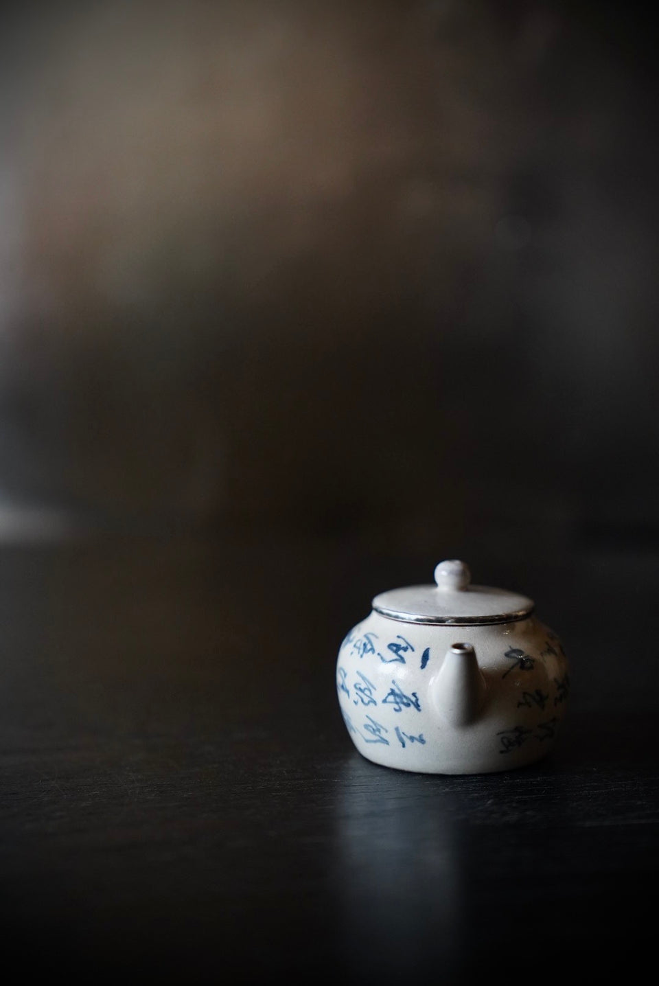 Silver-lined Qinghua Poetry Teapot