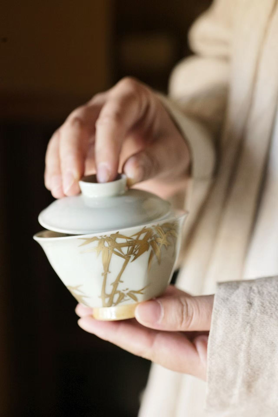 "Golden Bamboo Shadows" Gaiwan with Octagonal Base