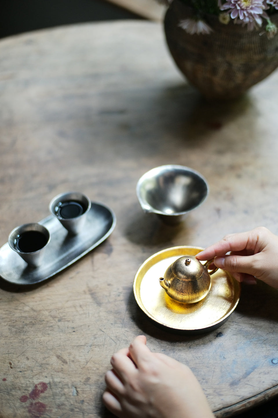 Brushed Gold Pear-Shaped Teapot by Song Feng · 70ml