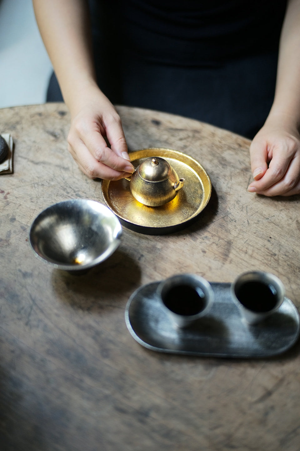Brushed Gold Pear-Shaped Teapot by Song Feng · 70ml