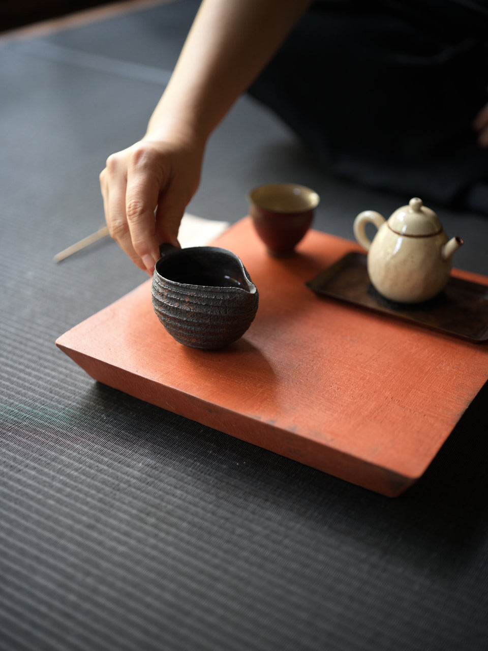 Textured Charcoal Black Clay Pitcher Gongdaobei