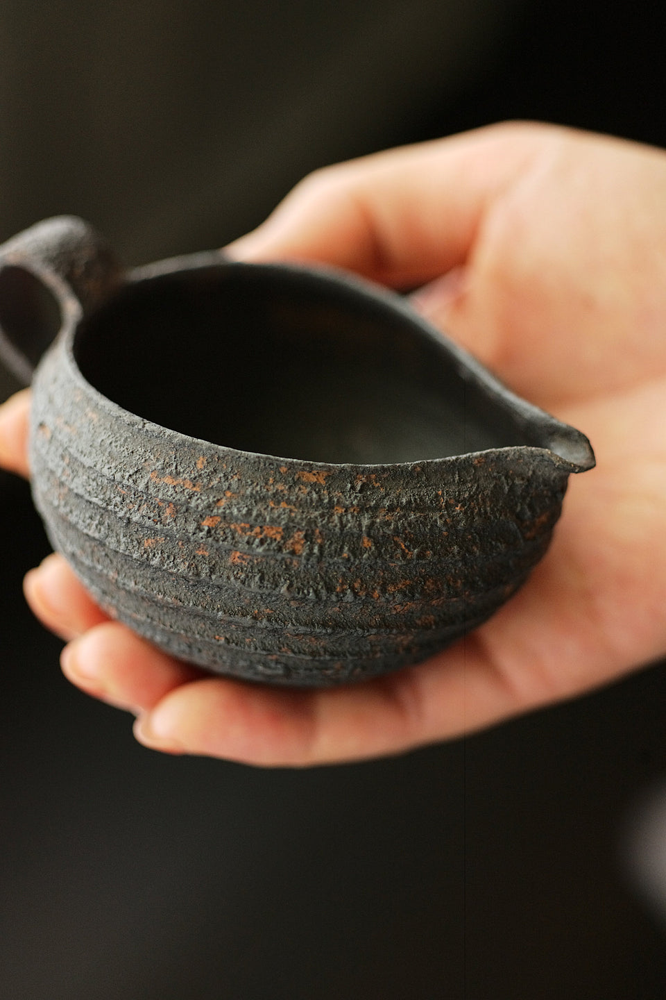 Textured Charcoal Black Clay Pitcher Gongdaobei