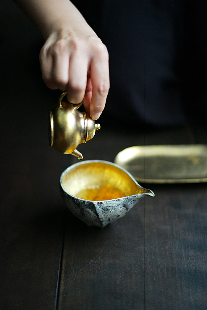 "Dragon Egg" Brushed Gold Gongdaobei Share Cup