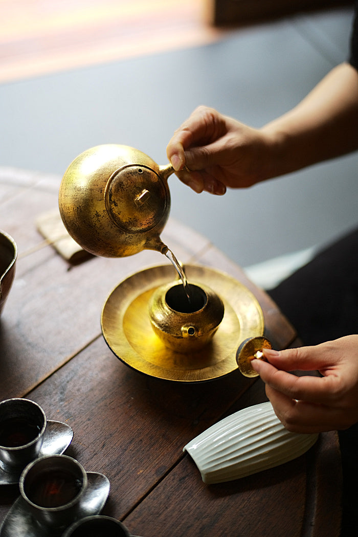 Brushed Gold Side-Handle Kettle