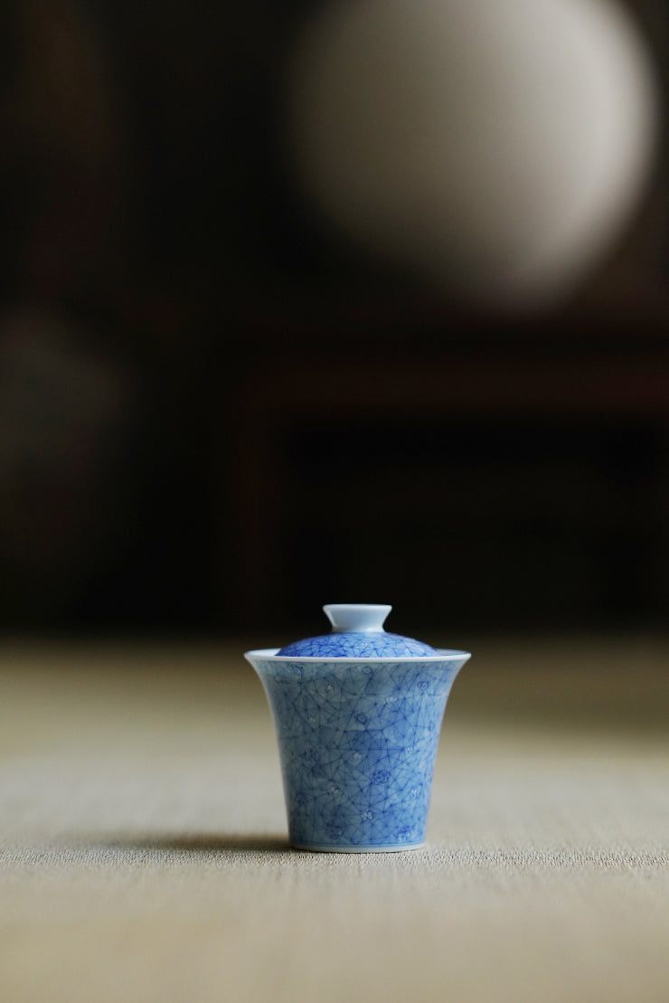 Hand-Painted Qinghua Ice Plum Blossom Gaiwan