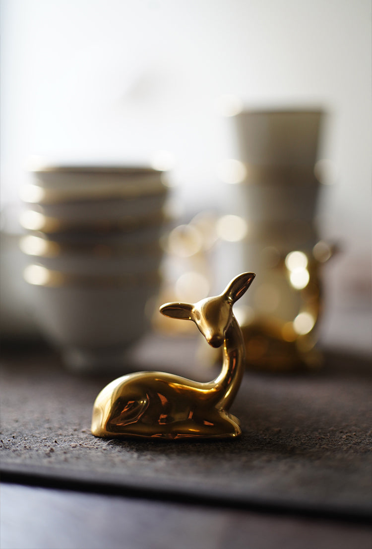 Gold-Glazed Cute Deer Tea Scoop Holder