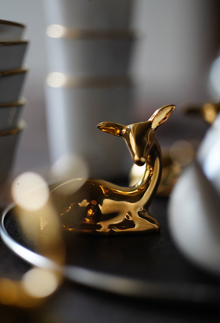 Gold-Glazed Cute Deer Tea Scoop Holder