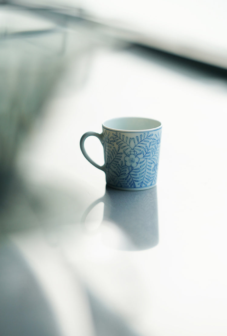 "1000 Leaves" Qinghua Blue & White Ceramic Coffee Cup