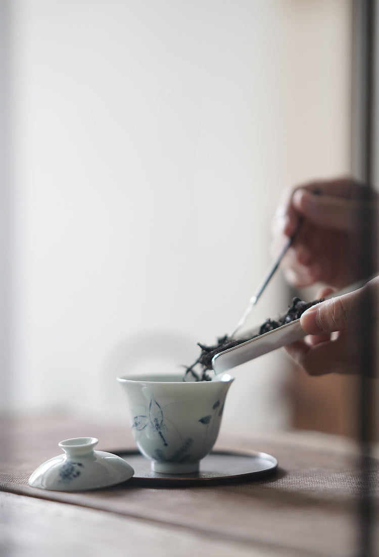 Sealife Qinghua Gaiwan with Fish, Crab, and Shrimp