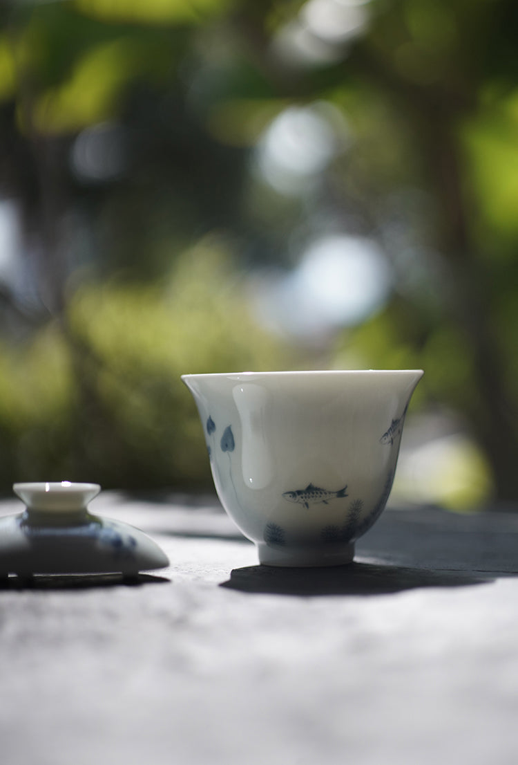 Sealife Qinghua Gaiwan with Fish, Crab, and Shrimp