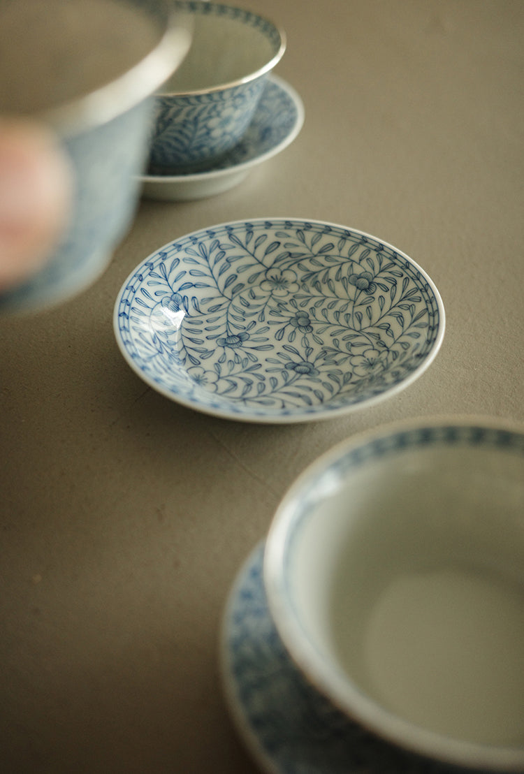 "1000 Leaves" Qinghua Teacup Holder & Coasters