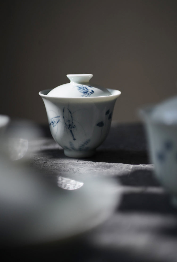 Sealife Qinghua Gaiwan with Fish, Crab, and Shrimp