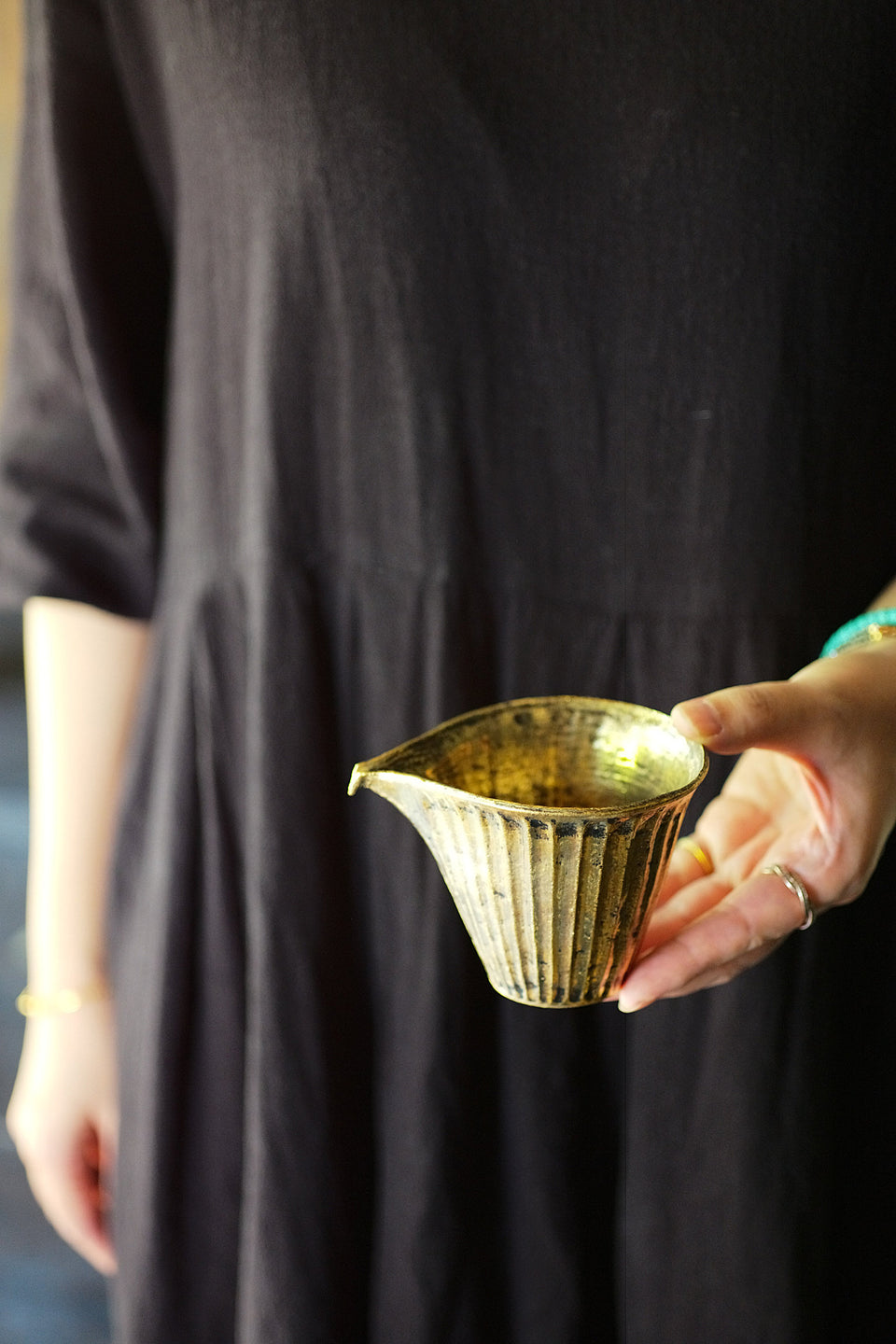 Melon-Slice Gongdaobei Pitcher｜Gold