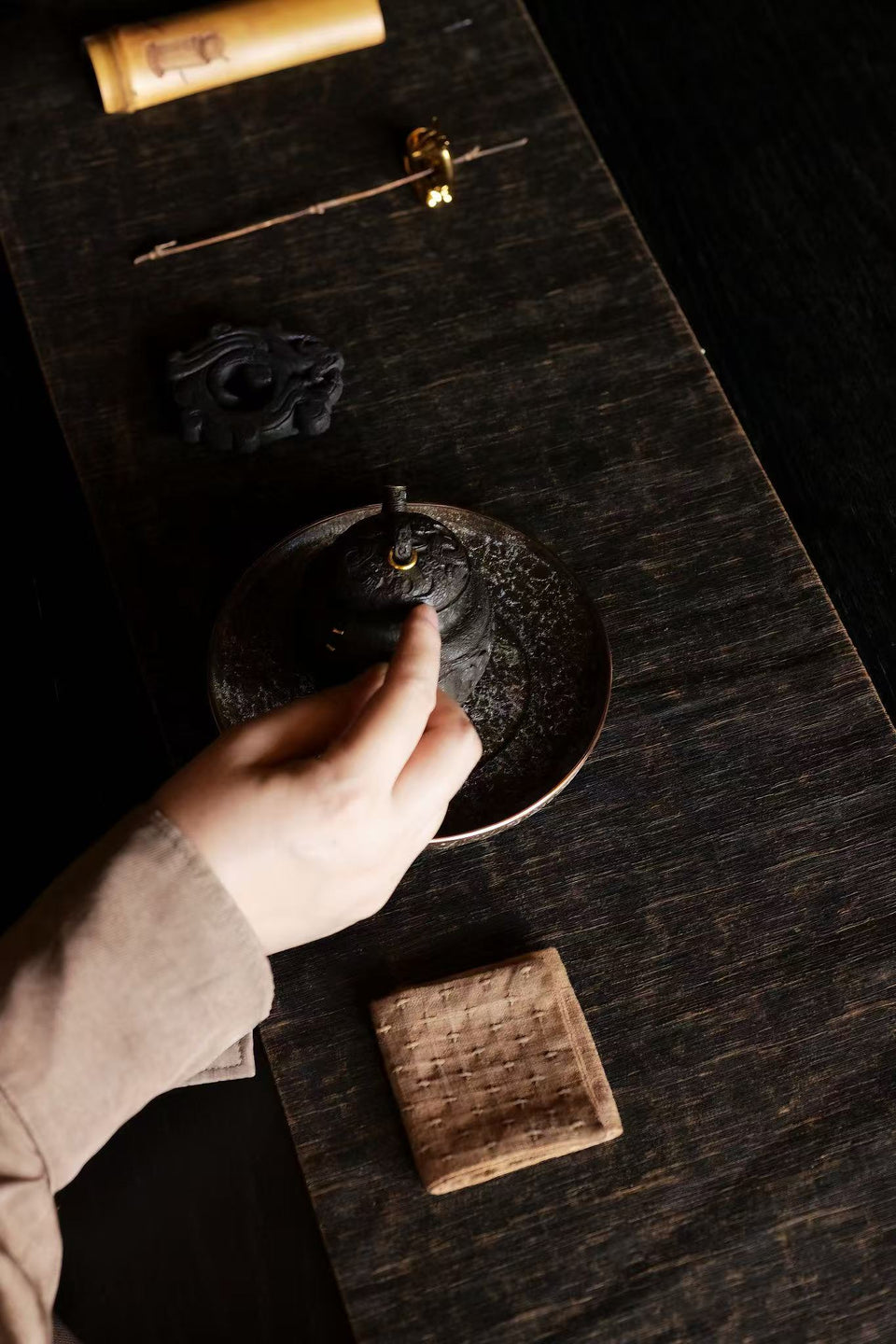 Granite Edge Series Hucheng Tea Tray with Copper Rim