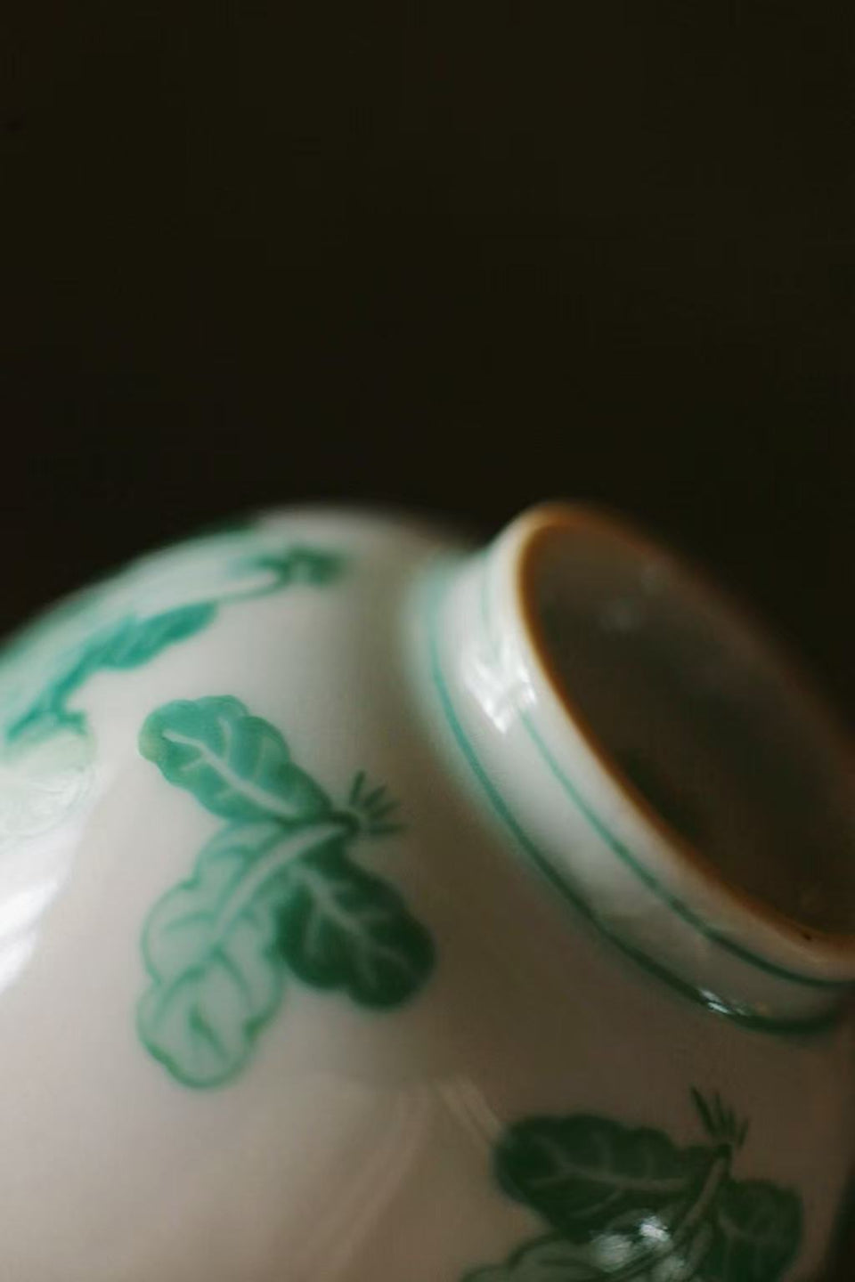 Jade Cabbage Host Teacup
