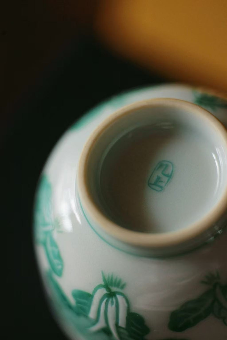 Jade Cabbage Host Teacup