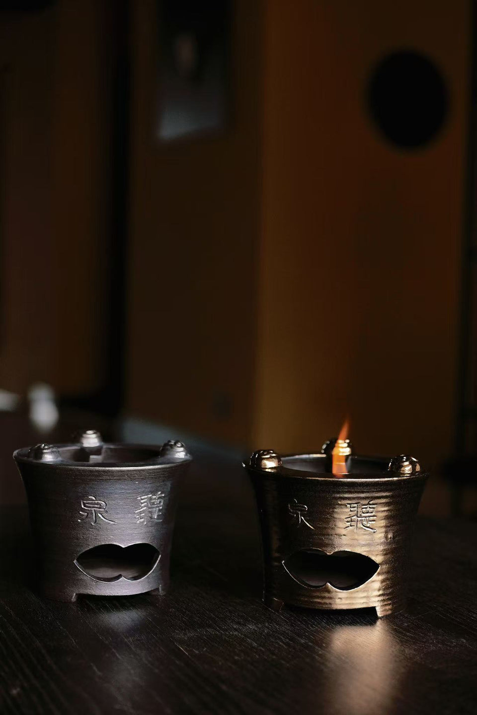 Ruyi Metallic Black & Gold Glaze Fenglu Stove