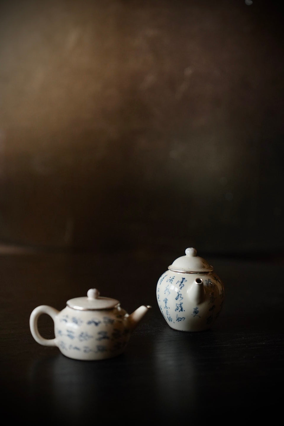 Silver-lined Qinghua Poetry Teapot