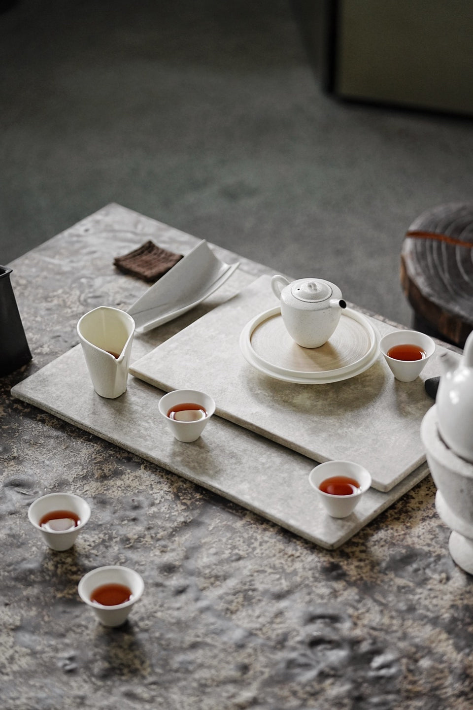 White Glaze & Black Pottery Teapot