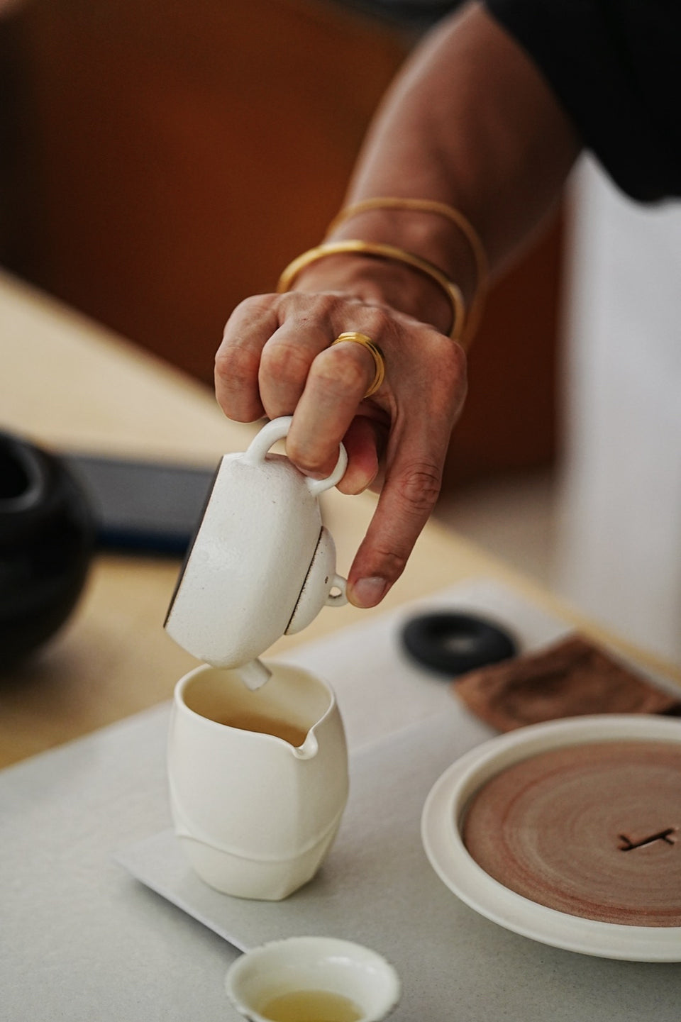 Wide White Pu'er Teapot